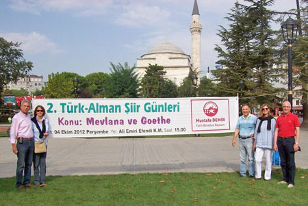 Ank&uuml;ndigung, Banner 2012 mitten in Istanbul